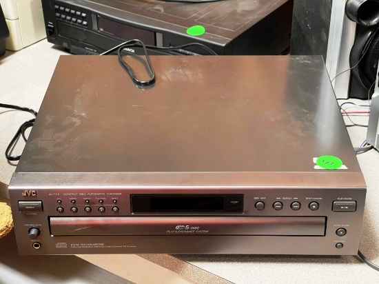 JVC 5 disc changer component