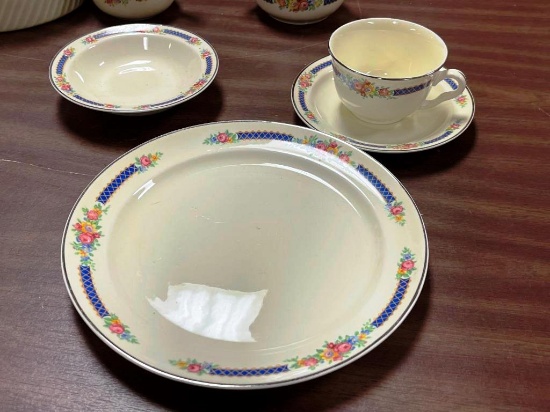 Hall Superior dinnerware