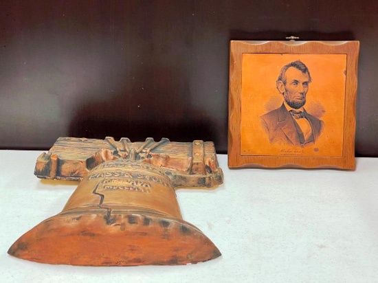 Lincoln, Liberty Bell, décor