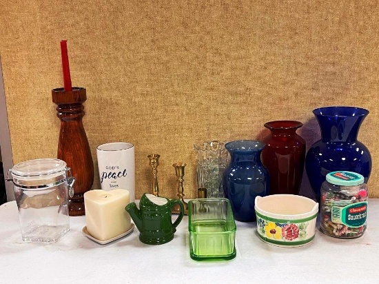 Candlesticks and décor
