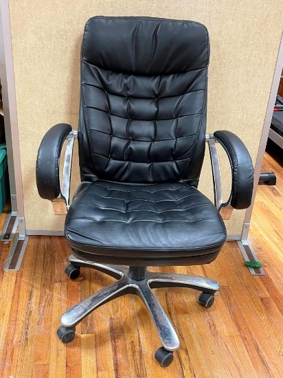 XL desk chair