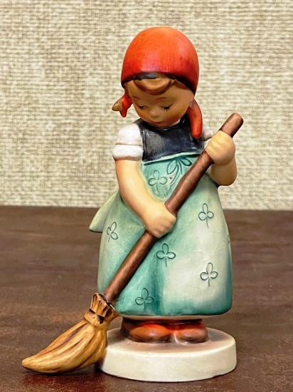 Sweeping Girl Hummel figurine