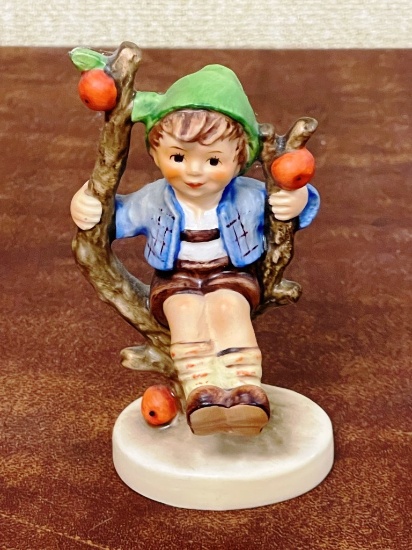 Hummel figurine Boy in Apple Tree