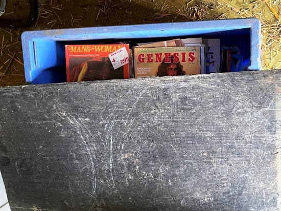 Tote of Assorted Magazines