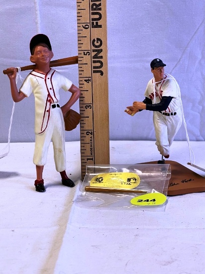 Hartland Bat Boy and Gartlan The Kid Figures