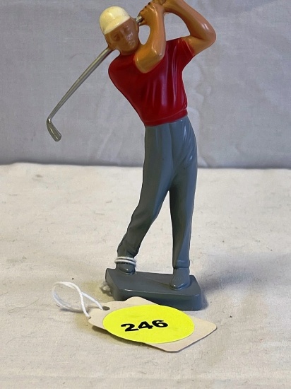 Hartland Golfer Statue