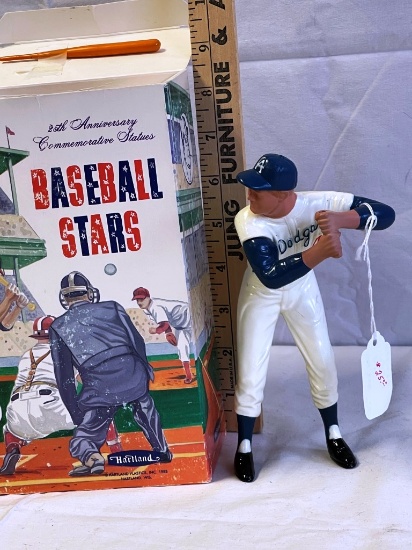 Hartland Duke Snider Statue