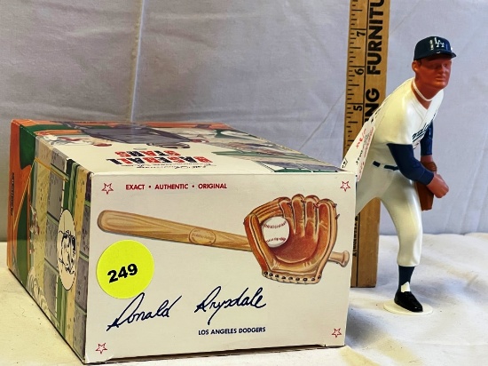 Hartland Don Drysdale Figure