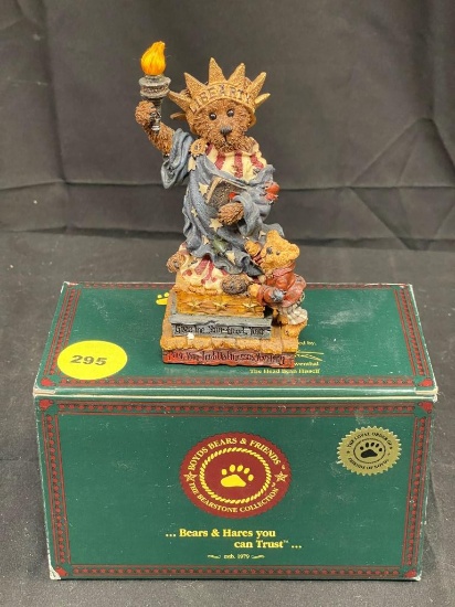Boyds Bears and Friends #01998-21