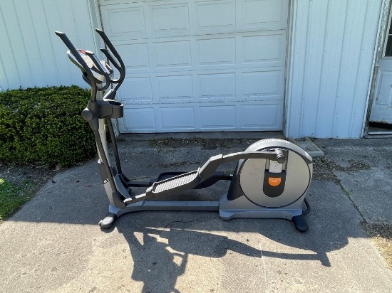 NordicTrack E 5.5 Elliptical Exercise Machine