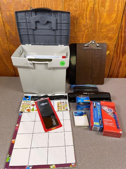 Traveling File Holder and Office Supplies