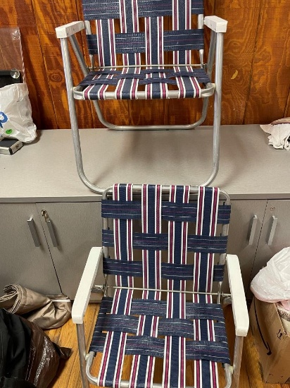 2 Aluminum Lawn Chairs