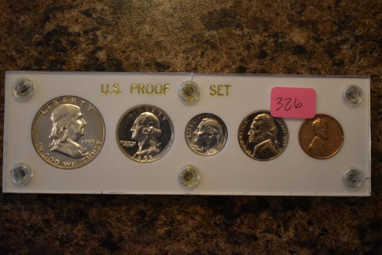 PROOF SET IN CAPITAL PLASTIC