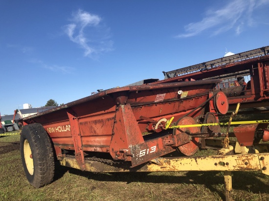 New Holland 513 Manure Spreader