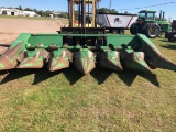 John Deere 643 Corn Head