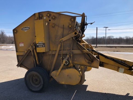 Vermeer 504F Round Baler