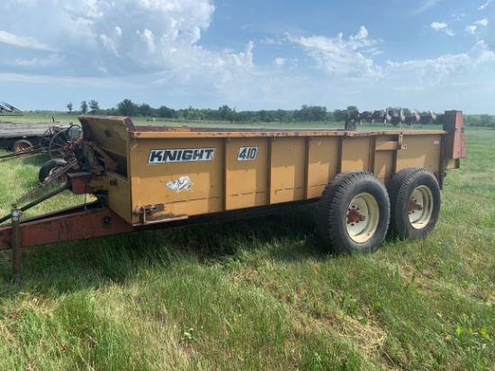 Kuhn Knight 410 Manure Spreader