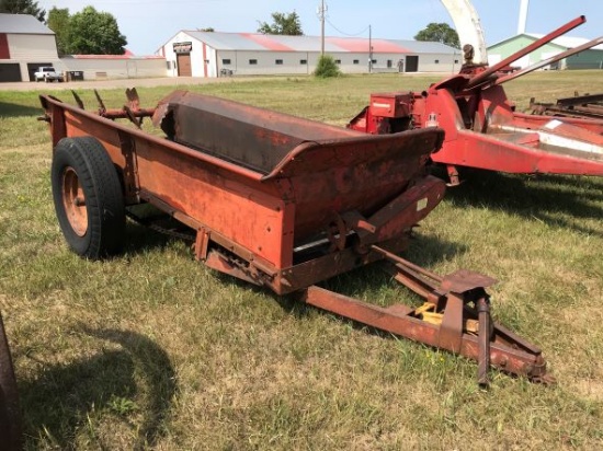 New Holland 327 Manure Spreader