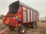 2011 18 Ft H&S HD Twin Auger Silage Box