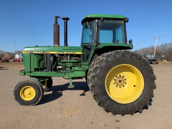 John Deere 4440 2wd Tractor