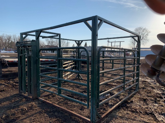 Silver Star Calving Pen With Headgate