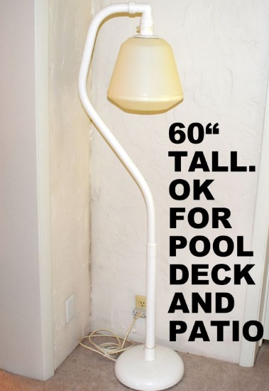 POOLSIDE OR PATIO FLOOR LAMP APPROVED FOR EXTERIOR WET AREA USE