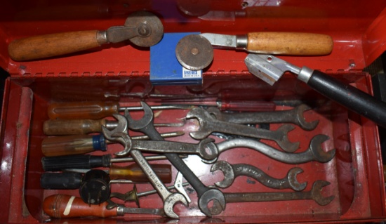 RED TOOLBOX WITH REMOVABLE TRAY AND CONTENTS OF 50+ PIECES