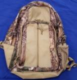 FIELDLINE BACKPACK, REALTREE CAMO, HAS 3 COMPARTMENTS, NEW