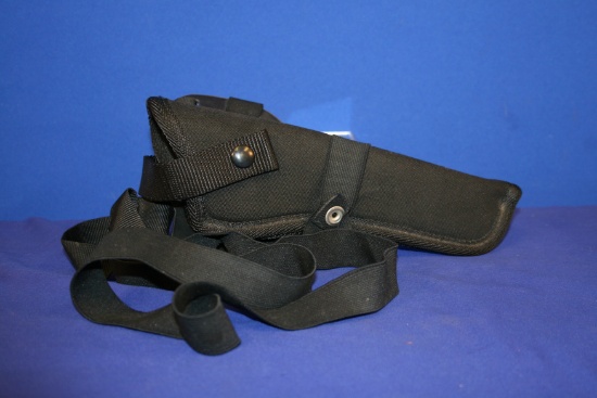 Black Smith & Wesson LKeft Shoulder Holster. Size 84