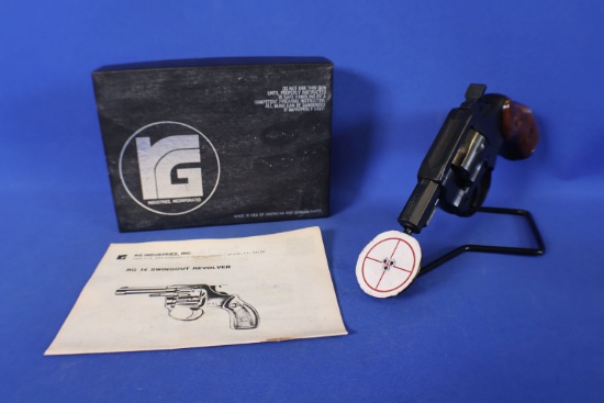 RG Industries RG-14 22 LR Revolver. Very Good Condition. SN# L793196. Not Legal in Ca.