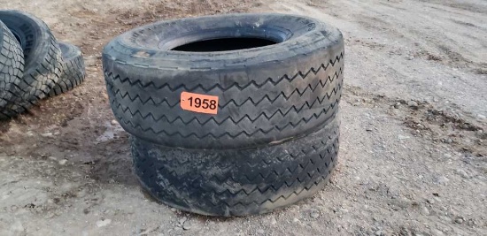 (2) 425/65r22.5 Steer Tires