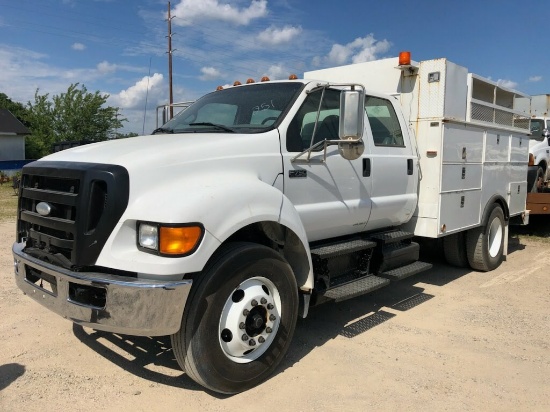 2007 Ford F750 Crew Cab Service Truck