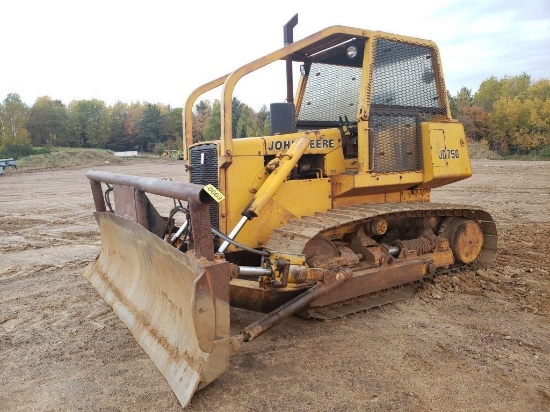 Deere 750