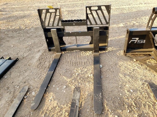 Unused Hd 42" Pallet Forks