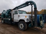 2000 International 2554