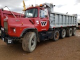 1992 Mack Dm690s