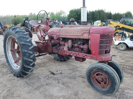 Farmall H Tractor