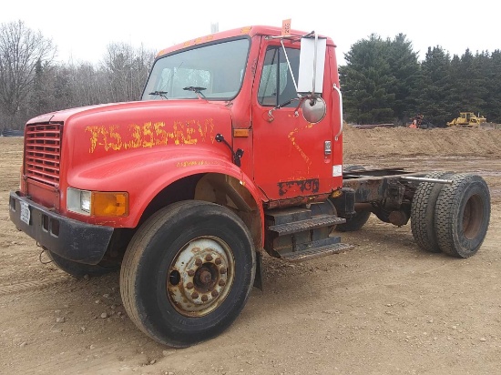 2001 International 4900 Truck