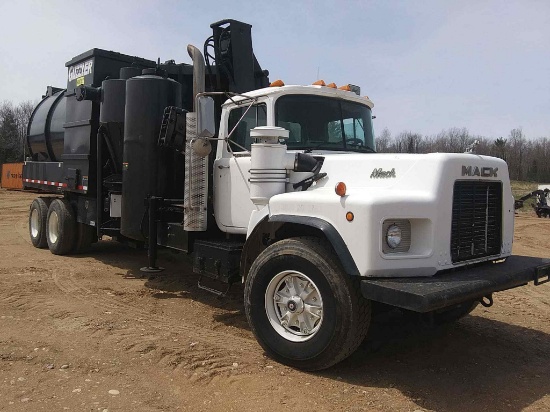 1992 Mack Rb690s Guzzler Vac Truck