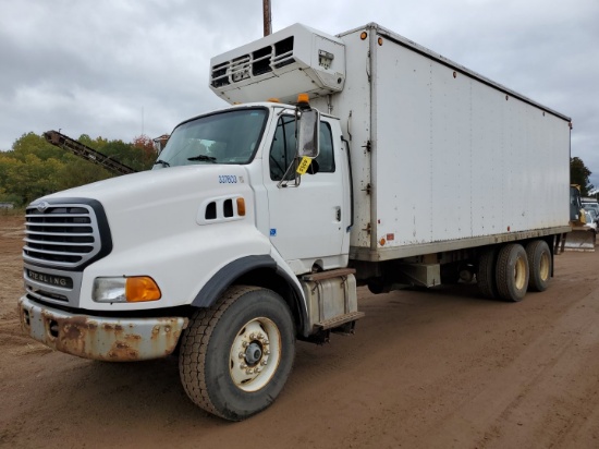 2001 Sterling L7500 Semi