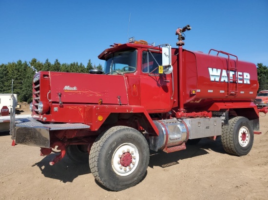 1984 Mack Rm600 4x4 Water Truck