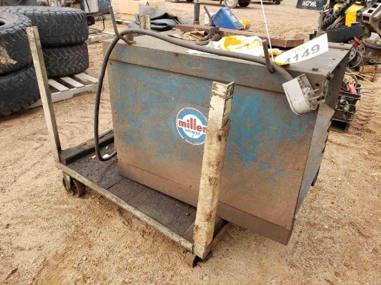 Miller Model Srh 333 Arc Welder W/cart