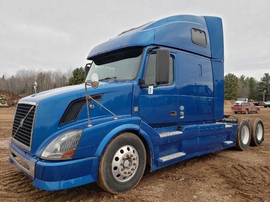 2009 Volvo Tandem Semi