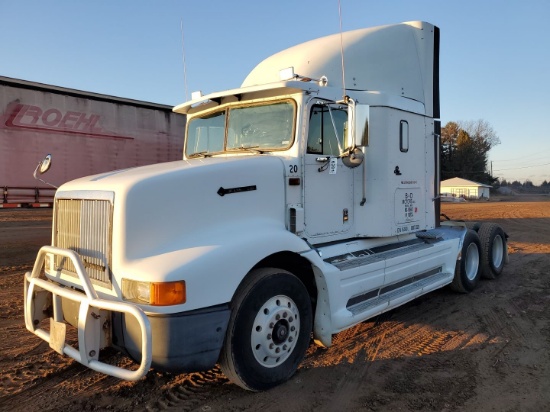 1996 International 9200 Sleeper Cab Semi