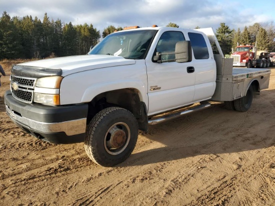 2006 Chevrolet 3500 Dually 4x4 Flatbed Truck