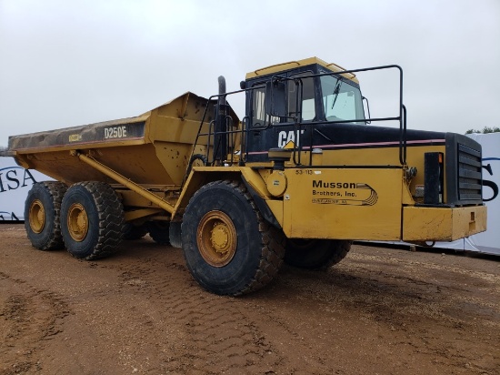Caterpillar D250e Haul Truck