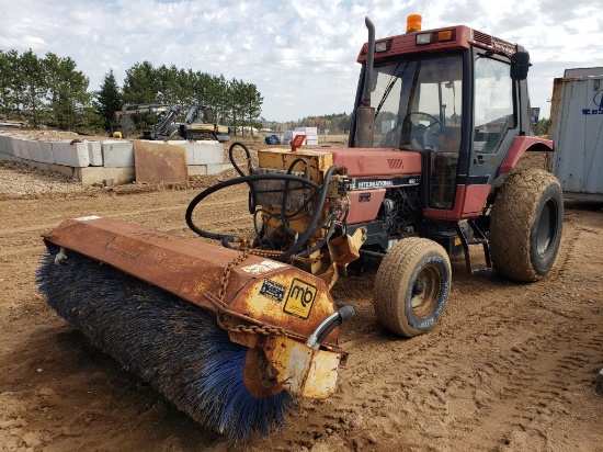 1993 Case 895xl Sweeper Tractor