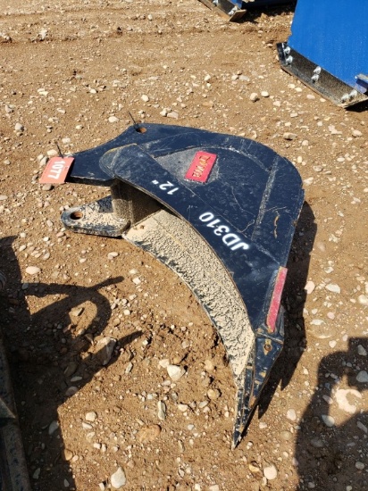 John Deere 310 12" Emaq Bucket