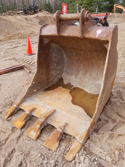 48" Excavator Bucket With Teeth