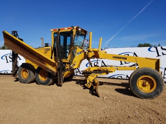 1993 Champion 720a Grader